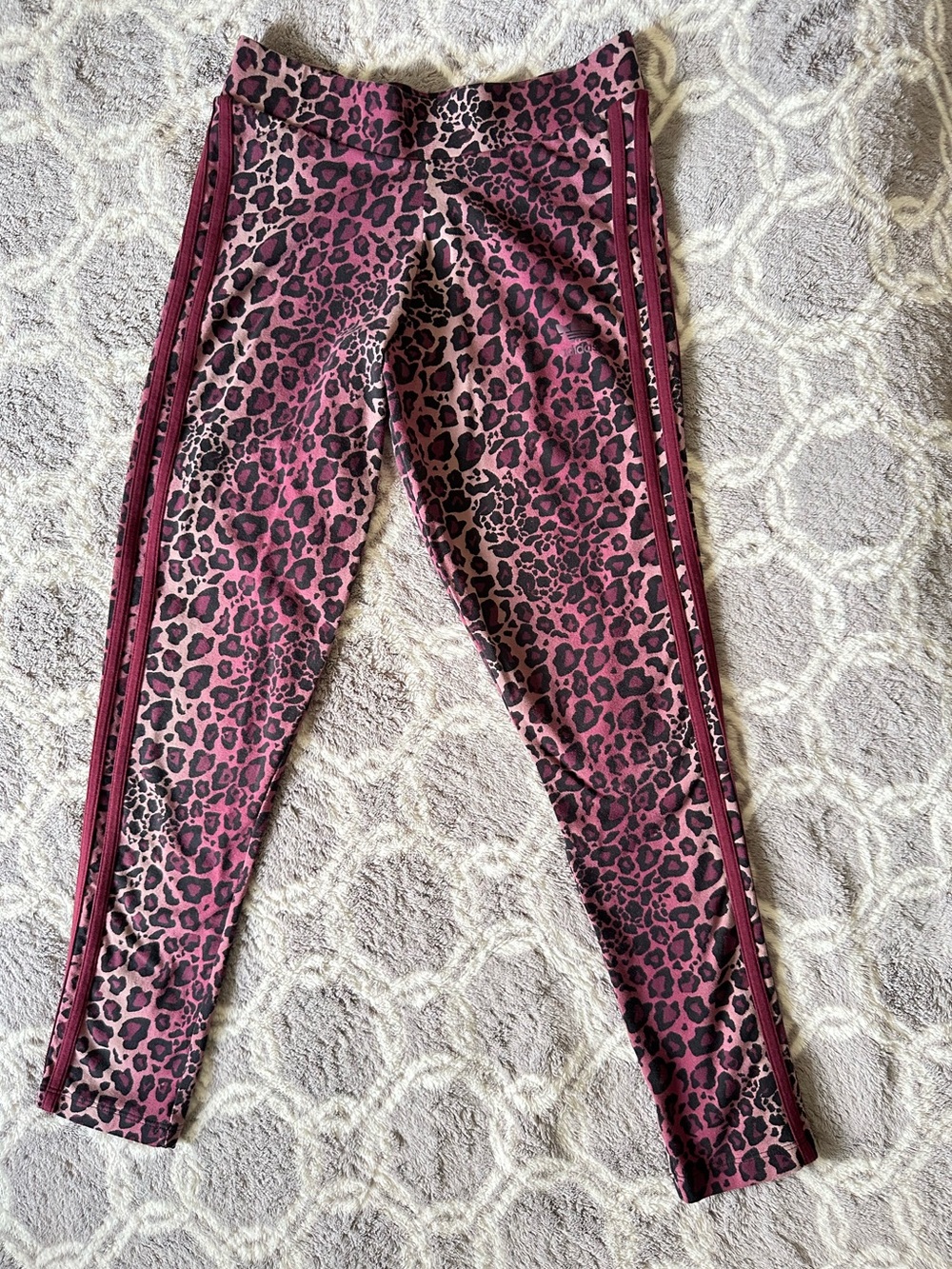 Adidas Women’s Burgundy Leopard Print Active Leggings Size Small